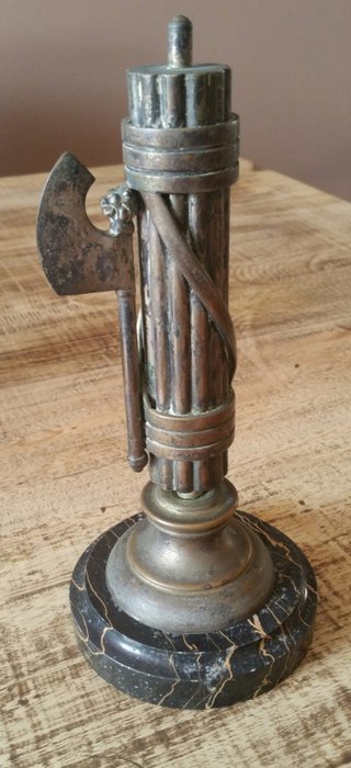 pöytätelinepalkki - 1 - Pronssi (kullattu/hopeoitu/patinoitu/kylmämaalattu) - 1900-luvun puoliväli