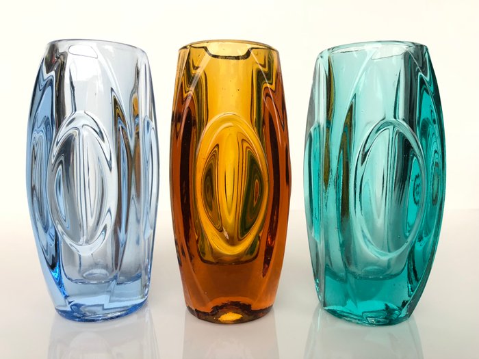 Rudolf Schrotter - Sklo Union Vases - Bullet / Lens Vases