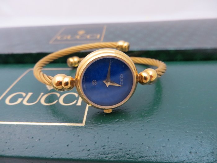Gucci - 【美品】GUCCI グッチ 2700.2L 腕時計 ブラック ゴールドの+
