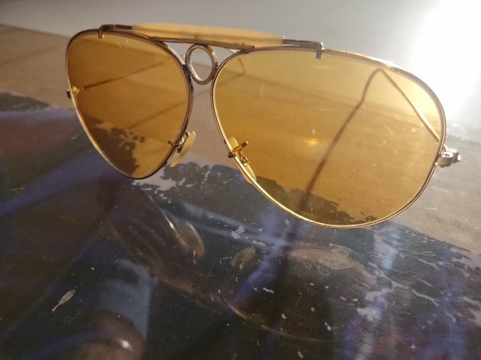 Ray-Ban - Ray-Ban U.S.A - Aviator shooter B&L AmberMatic All-weather sun glasses 墨镜