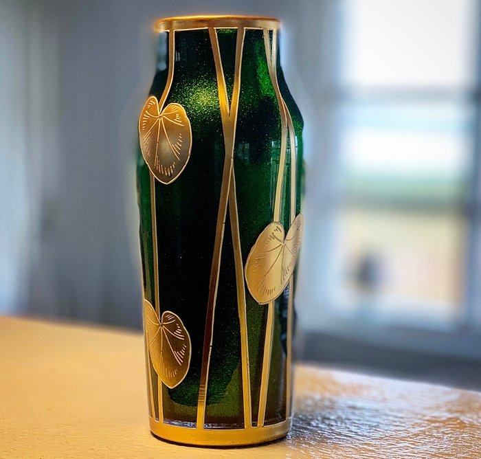 Josef Riedel - Harrach'sche Glassfabrik - Jugendstil glass 'Jasper' vase