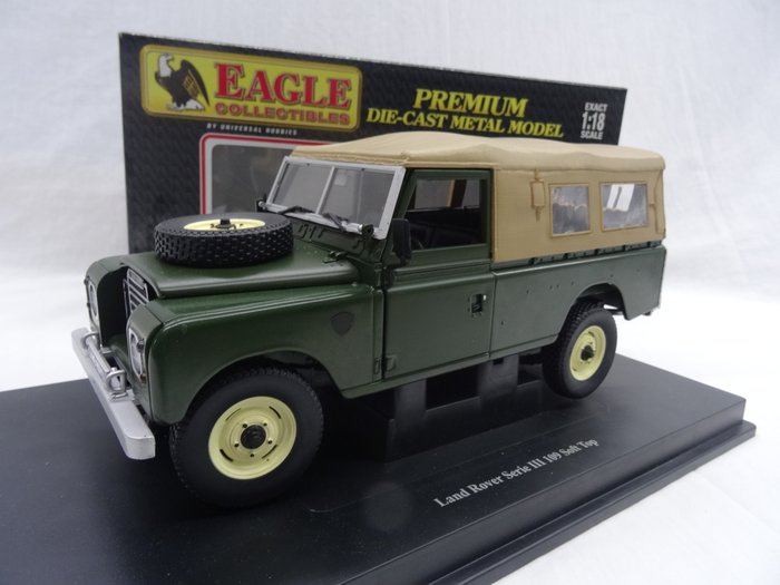 Eagle - 1:18 - Land Rover Serie III 109 Soft Top - Colour Green with brown cover