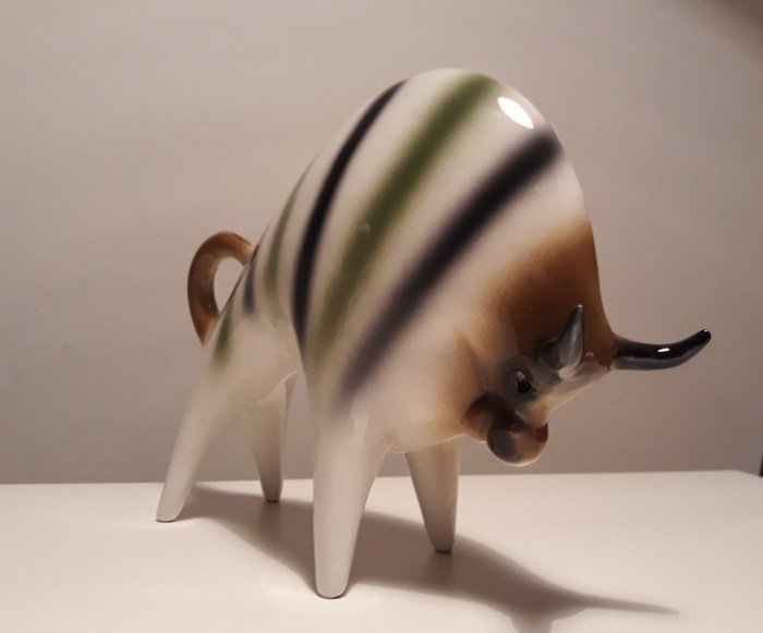 Roberto Rigon - Ceramic bull