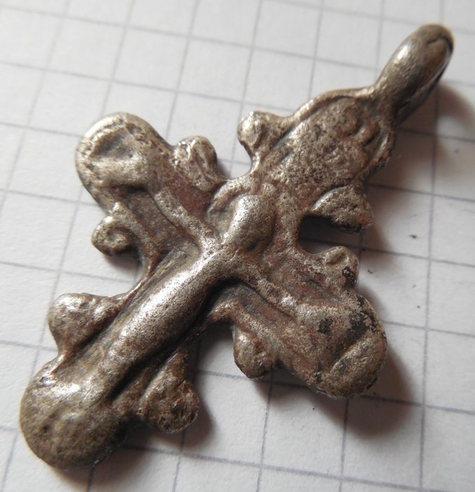 Kruis - zilveren kruis met crucifix - Zilver
