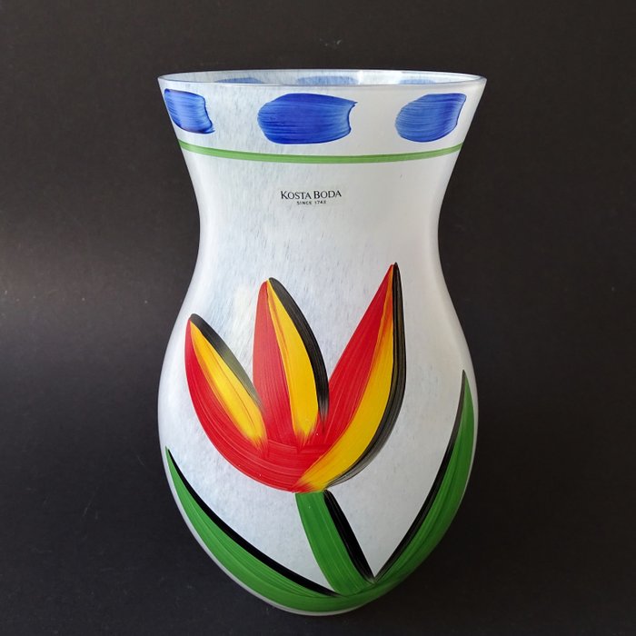 Ulrica Hydman-Vallien - Kosta Boda  - Duży ręcznie malowany wazon z tulipanami - Szkło