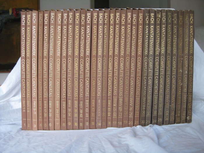 J.S. Bach Complete Cantatas, 30 boxes (60 lp's), including the music, libretto and black & white photo's! 