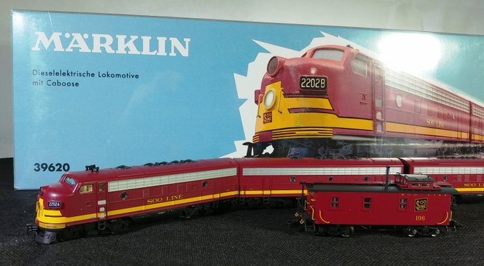 Märklin H0 - 39620 - Diesel locomotive, Train unit - EMD F7 A-B-a - Soo Line