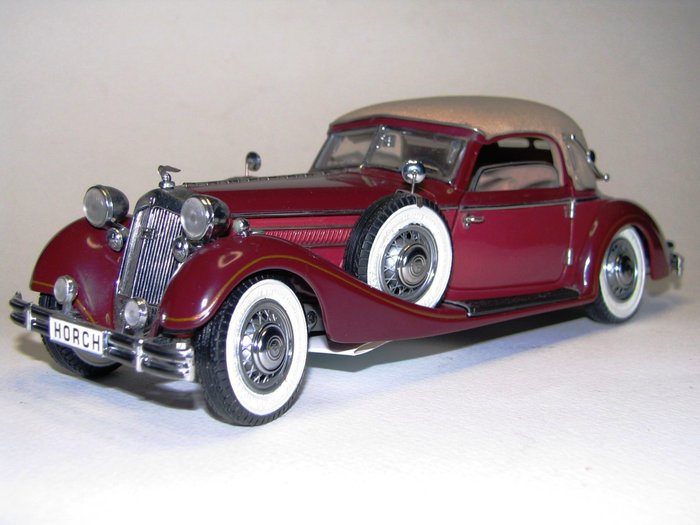 CMC - 1:24 - 1936 Horch 853 sports cabriolet - no m-015 with closed linen cover