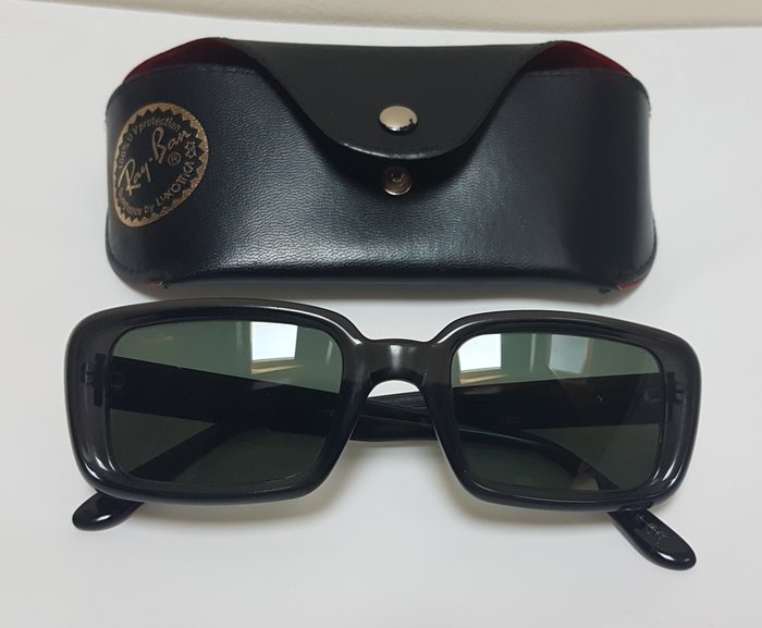 Bausch and Lomb Ray Ban USA - Square 