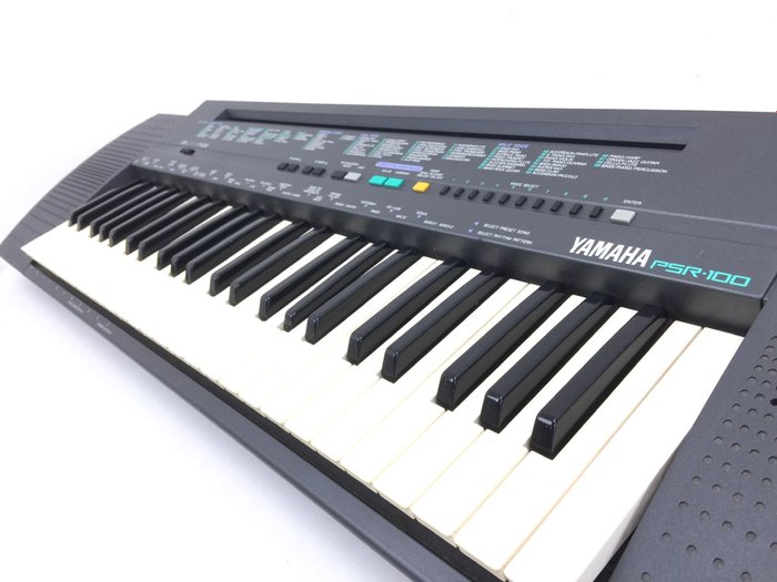 YAMAHA PSR-100 Synthesizer (1991)