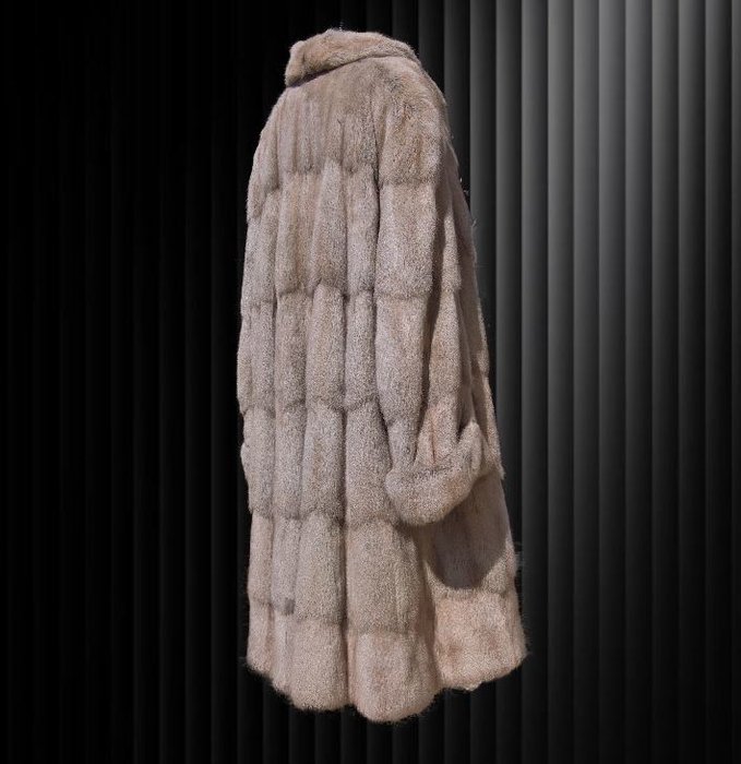 PETIT GRIS - Cloak, Coat, Fur coat