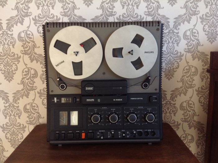 Philips N4504 reel to reel tape recorder