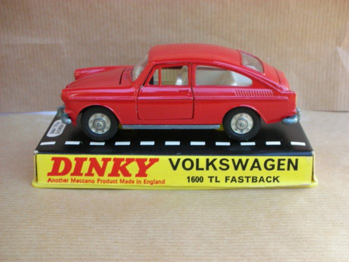 Dinky Toys - 1:43 - Volkswagen 1600 TL - No. 163