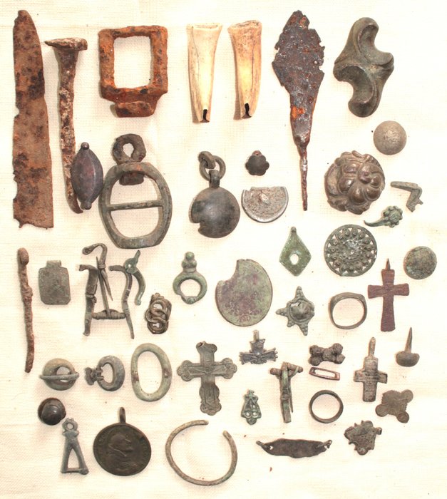 Medieval, Post medieval finds - Bronze - Medieval