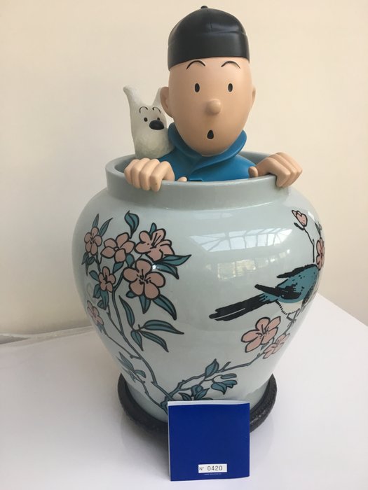 Tintin - Statuette Moulinsart 46971 - Grande potiche (44 cm) - Le Lotus Bleu (2011)