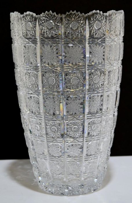 Vase - Feiner Kristall von Böhmen von 1