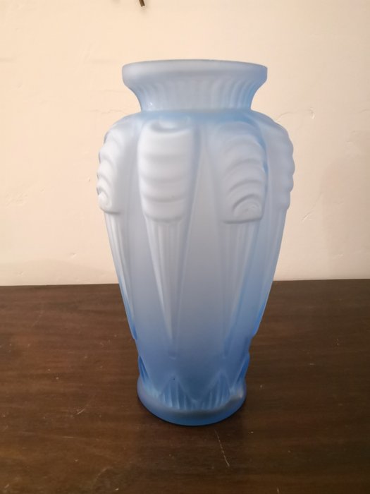 Espaivet - Vase signé en verre moulé dépoli