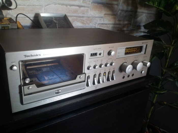 Technics RS-673 cassette recorder