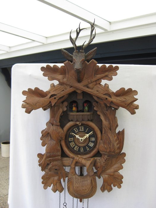 Cuckoo clock - Albert Schwab - limewood - 20th century