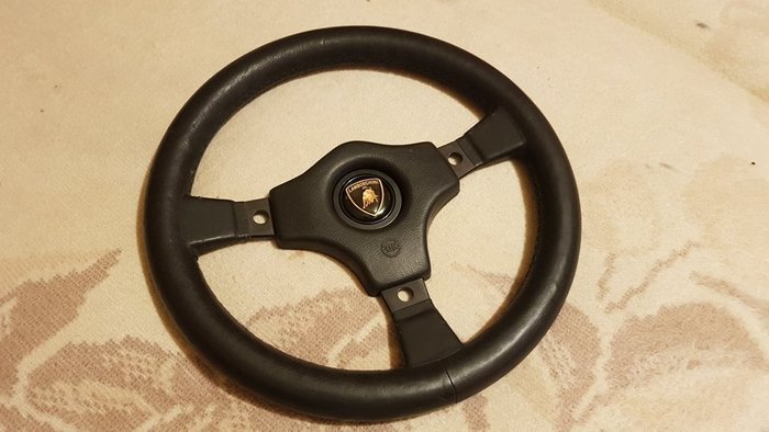 Lamborghini Countach - steering wheel  - 1980-1989 