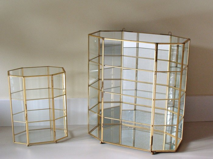 Large and small display cabinet - Copper and glass