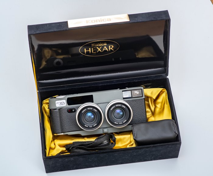 Gorgeous RBT S1 Stereo Camera in box, with flash and manuals