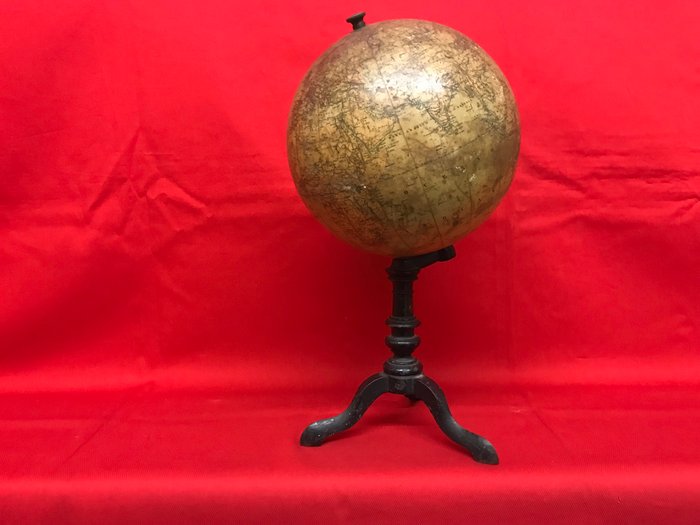 Guido Cora - Paravia - desk globe - iron (cast iron/wrought)
