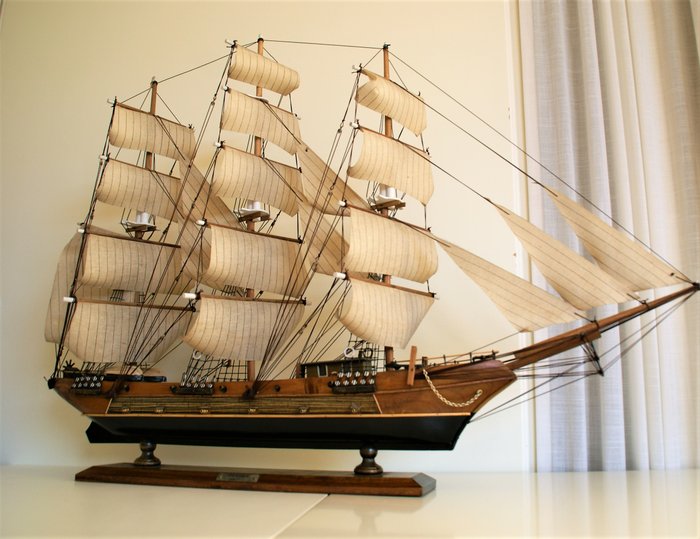 Fragata Siglo XVIII modelo grande de madera. - 1 - Madera
