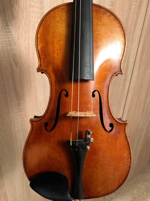 Hungarian violin, made around 1950