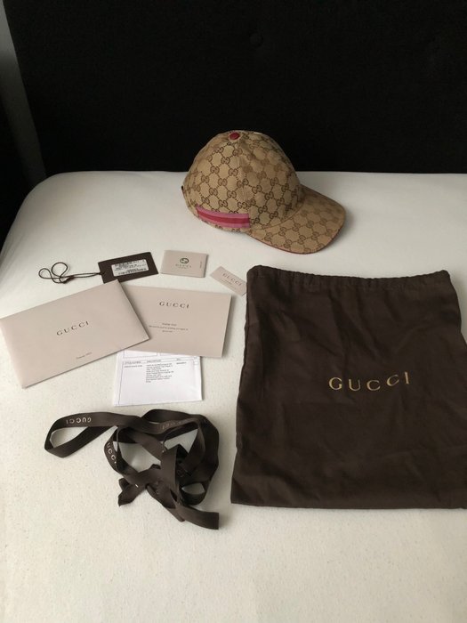 Gucci Limited edition cap hat pink - Catawiki