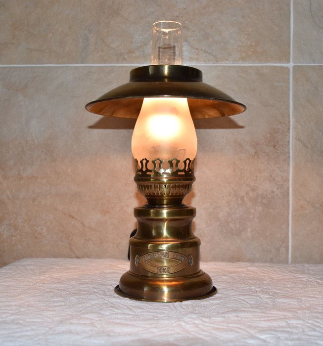 American Coop 1850 Marine Lamp in - Brass