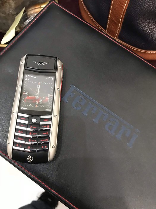 Vertu Ferrari Ascent TI  - telefon komórkowy - w oryginalnym zafoliowanym pudełku