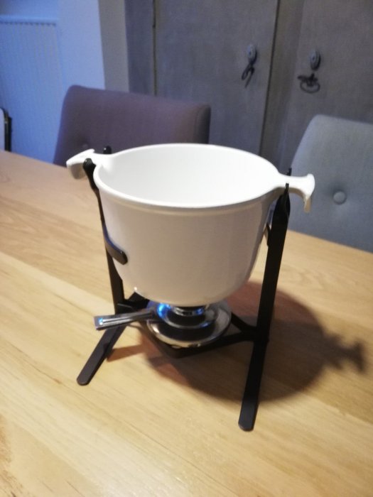 Enzo Mari - Unik Le Creuset "La Mama" fondue pot - Jern (støbt/smeltet)