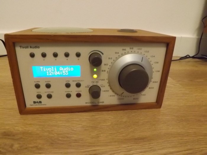 beskyldninger maske på vegne af Tivoli Audio radio Model DAB designed by Henry Kloss - Catawiki