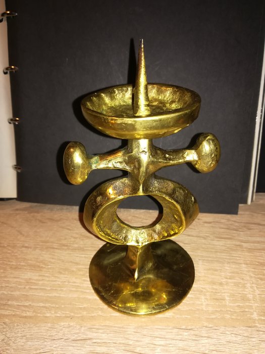 A unique Brutalist Gallo candle holder - 1 - Bronze