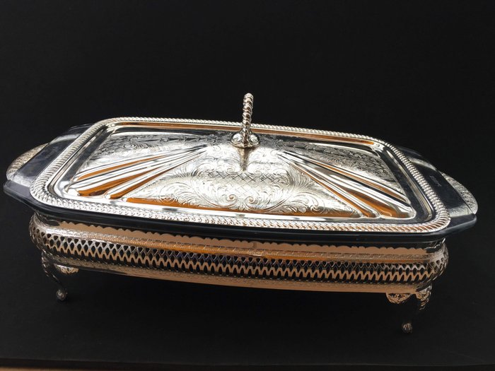 " Mayell " -- Made in England -- - Centrepiece - 3 - Silver With Finish and Engraving.