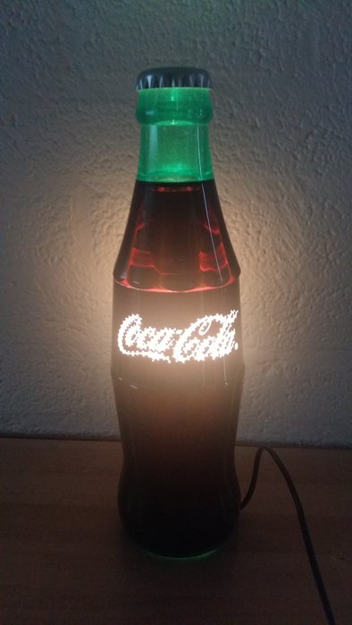 Coca-cola - Lamp in the form of a bottle. - Plastic