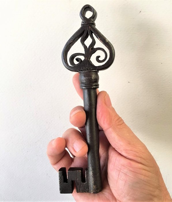 "Alla Veneziana" gamle nøkkel - Smidd jern - 1500-tallet
