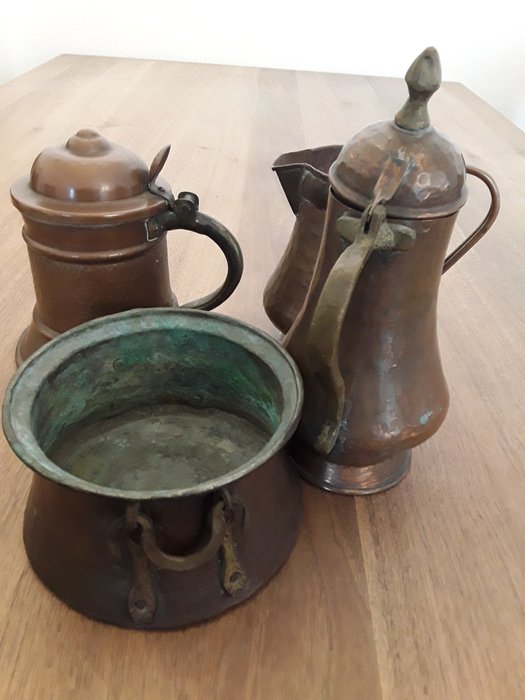 Antique copper objects-cauldrons, pitchers, tankards - 4 - Copper