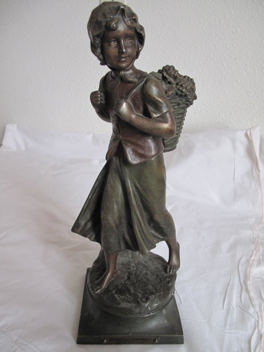 Aristide De Ranieri (1880-1914) - sculptura intitulată "Întoarcerea recoltei" - 1 - Zamac - începutul secolului XX