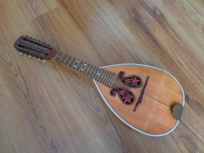 Extraordinary old mandolin, Marcelli, made in Germany, 12 strings, probably around 1900