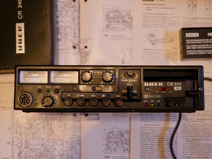 Portable cassetterecorder Uher CR 240 Stereo