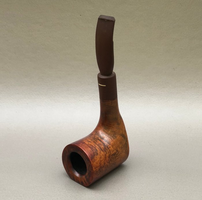 Joe Colombo - Butz Choquin - Fine estate  pipe "optimal" by J. Colombo - briar, hard rubber