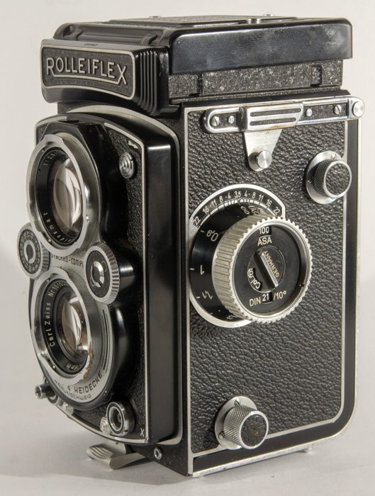 Rolleiflex 3.5b/MX-EVS built in the 1954-1956, with original leather bag and equipment.