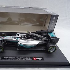 Nico Rosberg Mercedes F1 W07 Hybrid #6 Weltmeister Formel 1 2016 1:18 Bburago