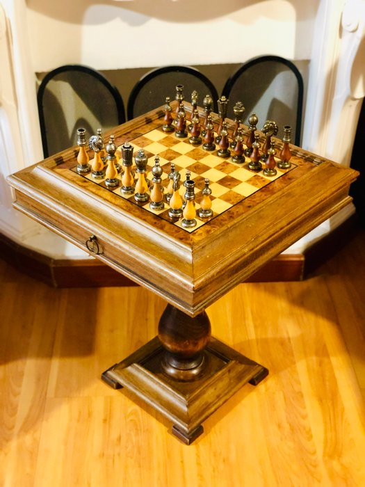 Italfama - Chess table - Persian Chess Pieces - Wood- Oak