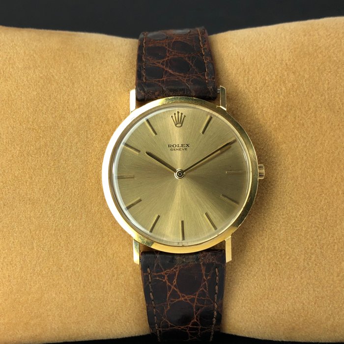 Rolex -  Cellini Geneve Brushed Yellow Gold Dial - 3602 - Män - 1970-1979