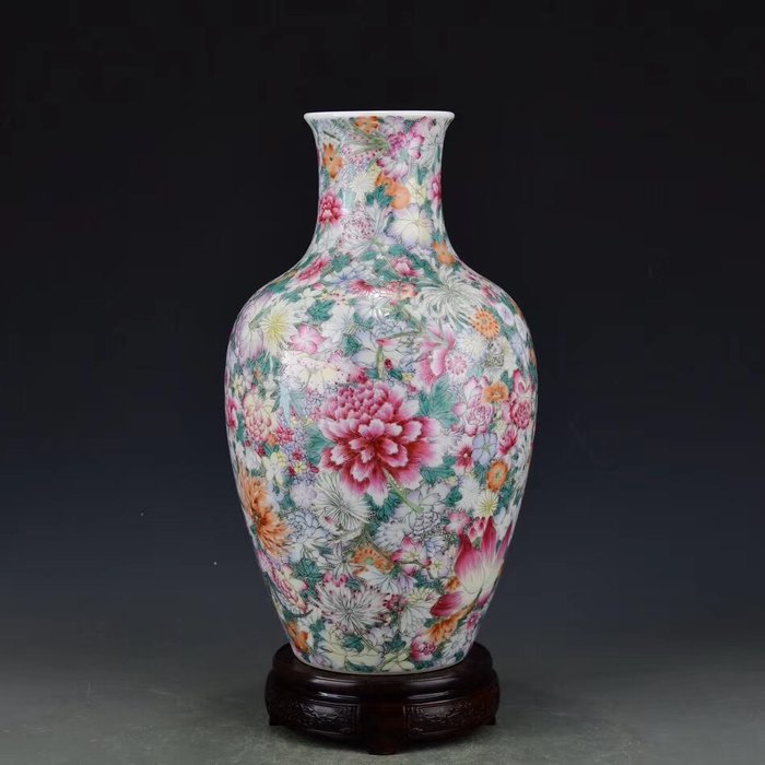 1000 flowers vase - China - late 20th century