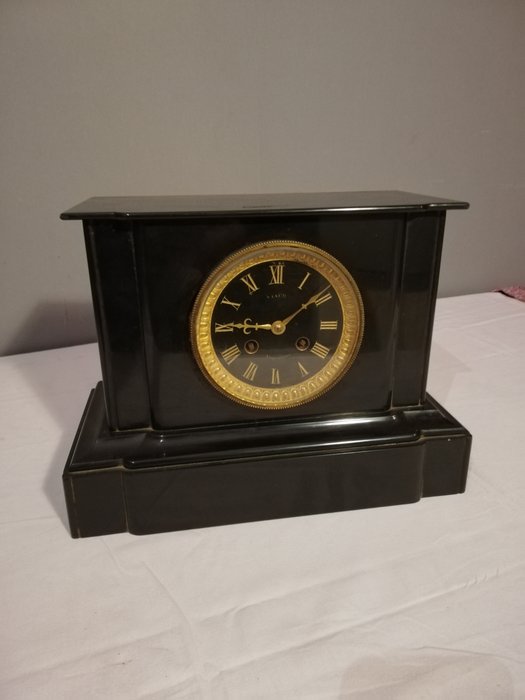 Relógio Napoleônico III - "Viaud Angouleme" - mécanisme Bernard LYON - Mármore - século XIX