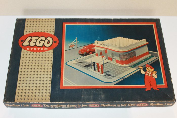 LEGO - System - 310 - Gas pump Esso Filling Station - 1950-1959 - Denmark